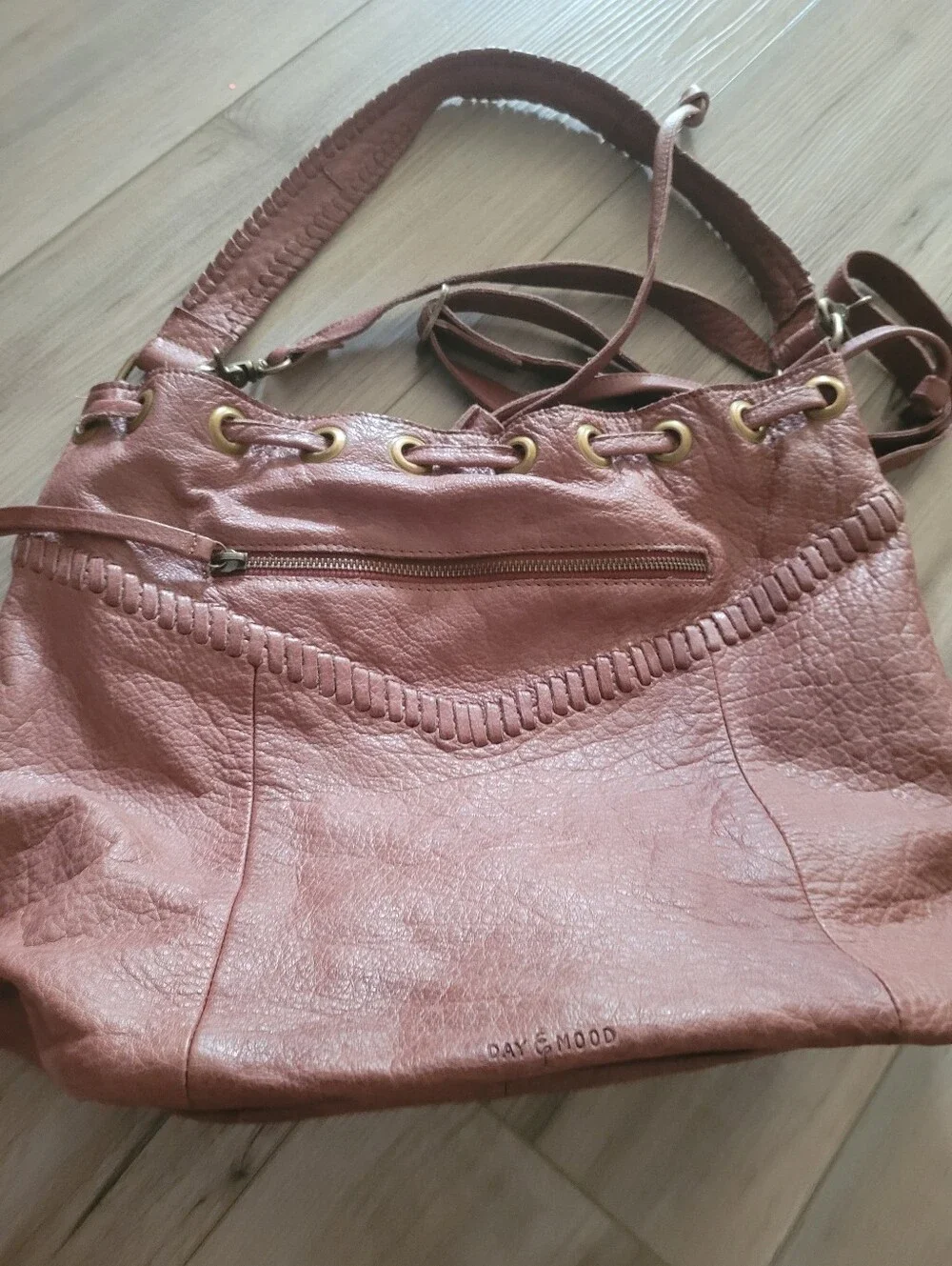 Day and Mood Hobo Bag Leather Brown Preowned.